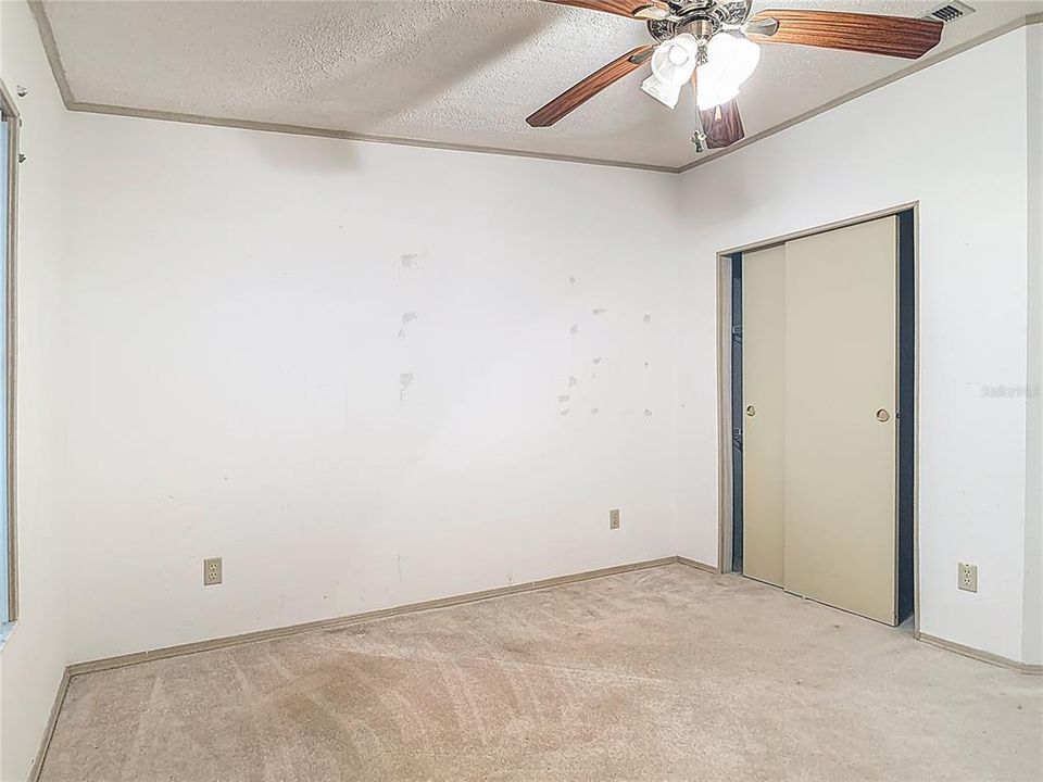 待售: $199,000 (2 贝兹, 2 浴室, 1193 平方英尺)