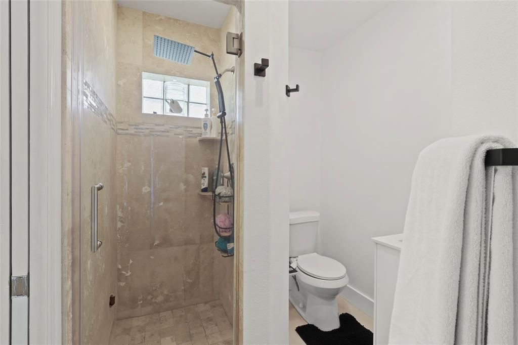 En Venta: $979,000 (3 camas, 3 baños, 1910 Pies cuadrados)