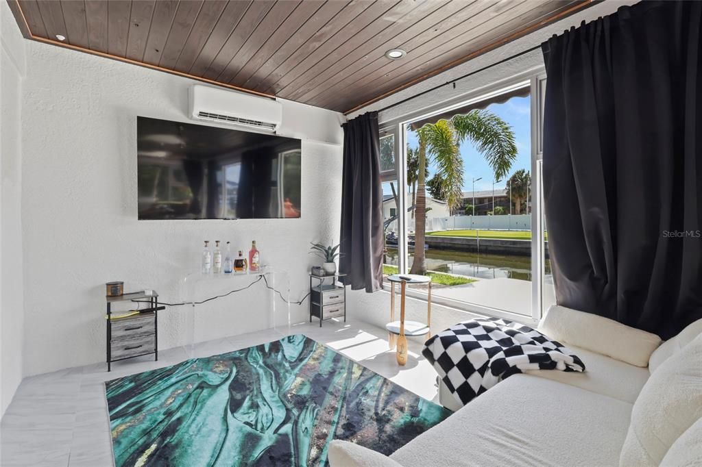 En Venta: $979,000 (3 camas, 3 baños, 1910 Pies cuadrados)