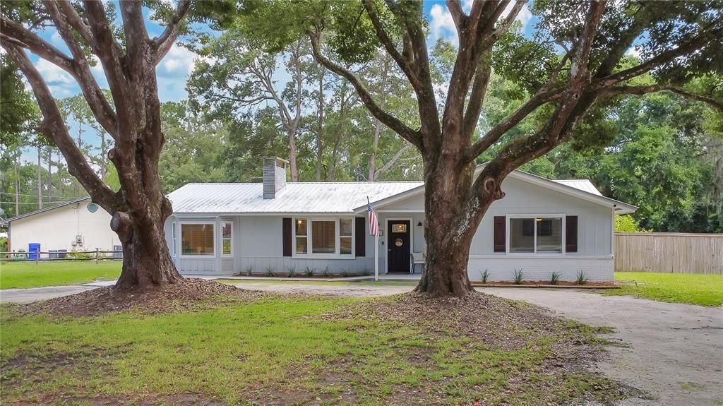 En Venta: $439,900 (3 camas, 2 baños, 1585 Pies cuadrados)