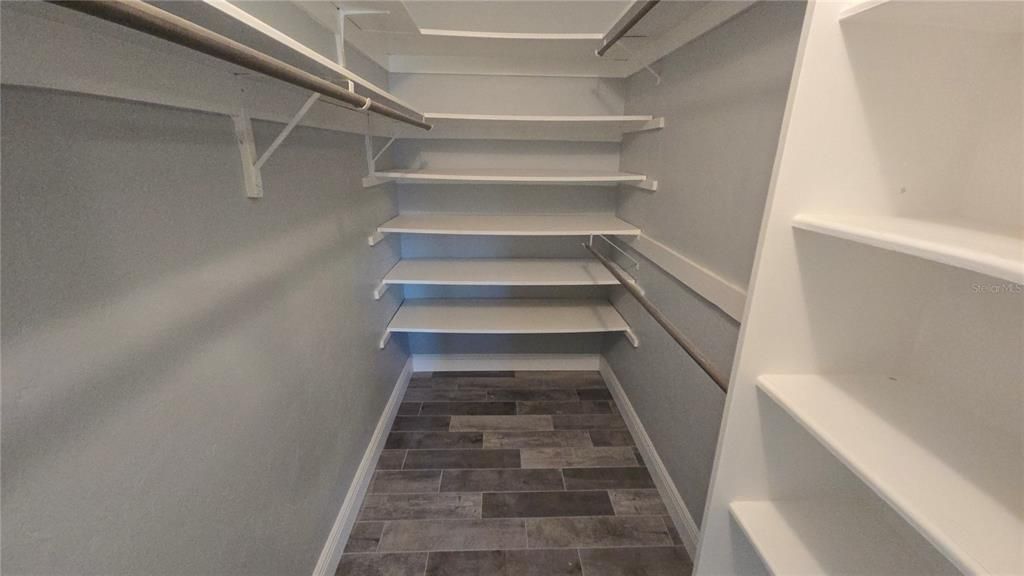 For Rent: $1,300 (2 beds, 1 baths, 792 Square Feet)