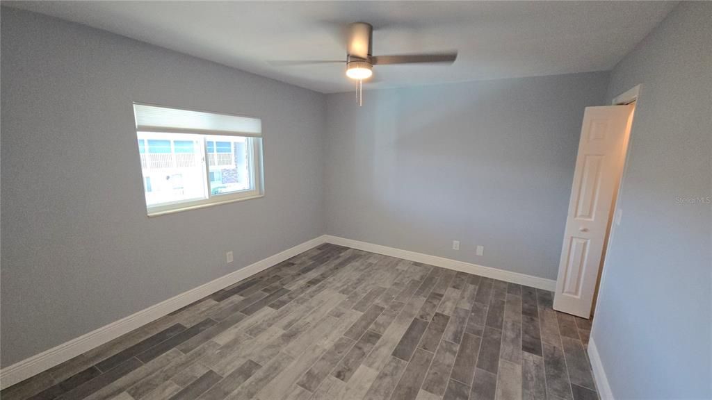 For Rent: $1,300 (2 beds, 1 baths, 792 Square Feet)