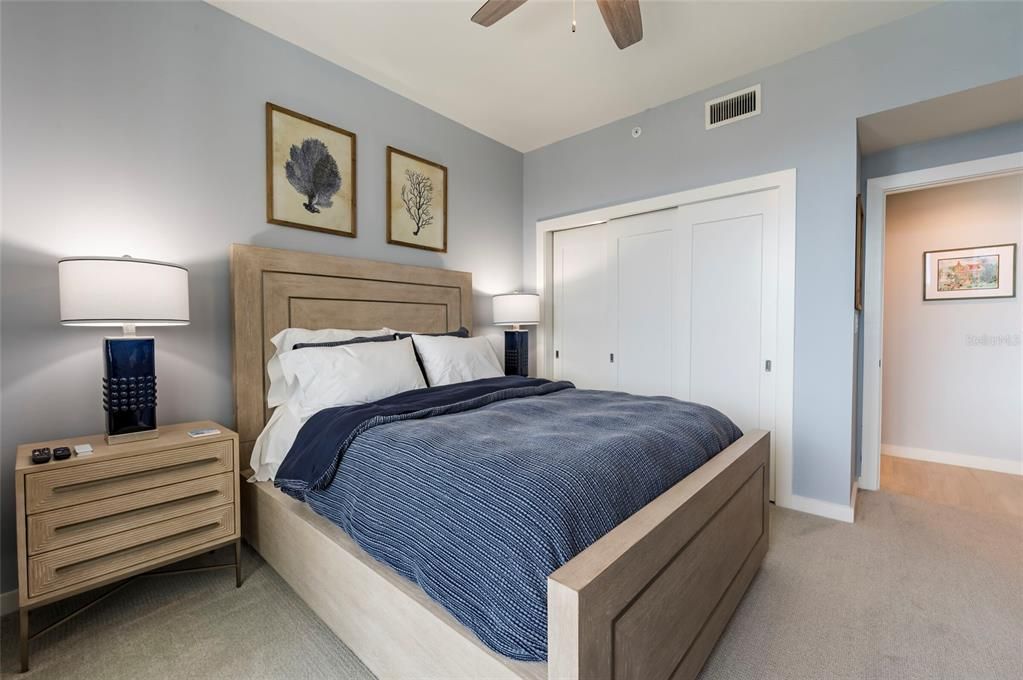 出租: $5,300 (2 贝兹, 2 浴室, 2003 平方英尺)