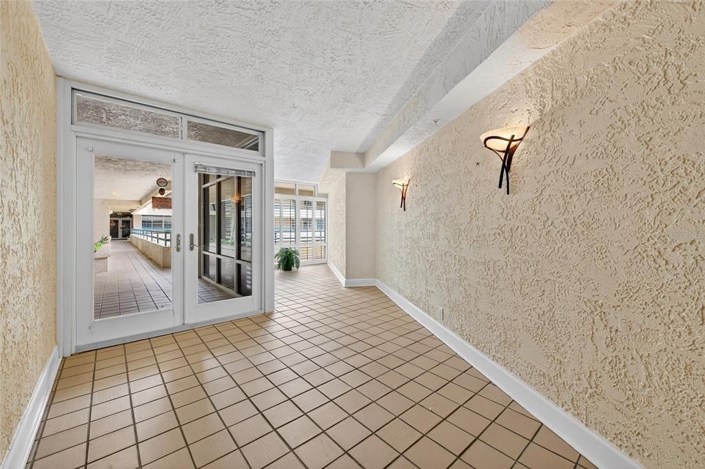 For Sale: $599,000 (3 beds, 3 baths, 2060 Square Feet)