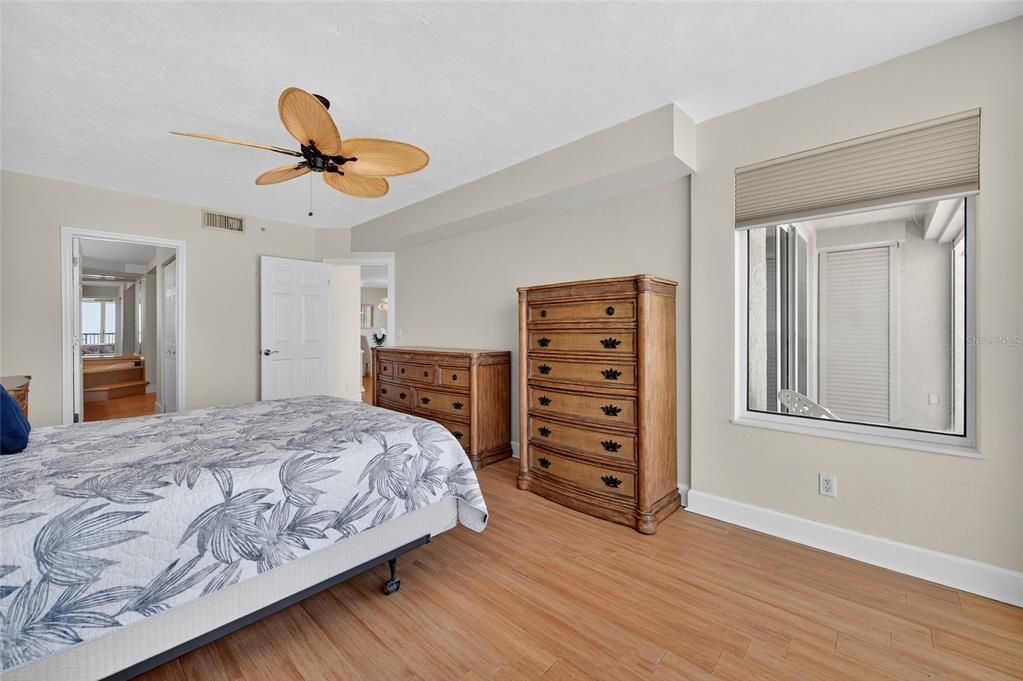 For Sale: $599,000 (3 beds, 3 baths, 2060 Square Feet)