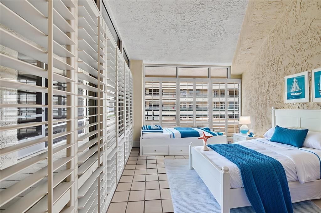 For Sale: $599,000 (3 beds, 3 baths, 2060 Square Feet)