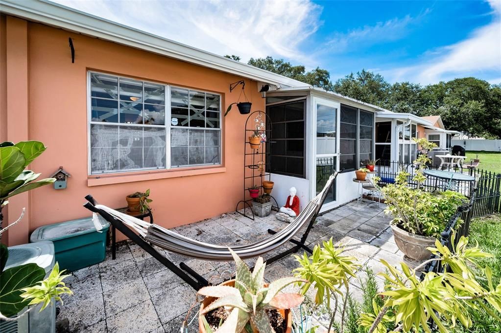 Activo con contrato: $170,000 (2 camas, 2 baños, 900 Pies cuadrados)