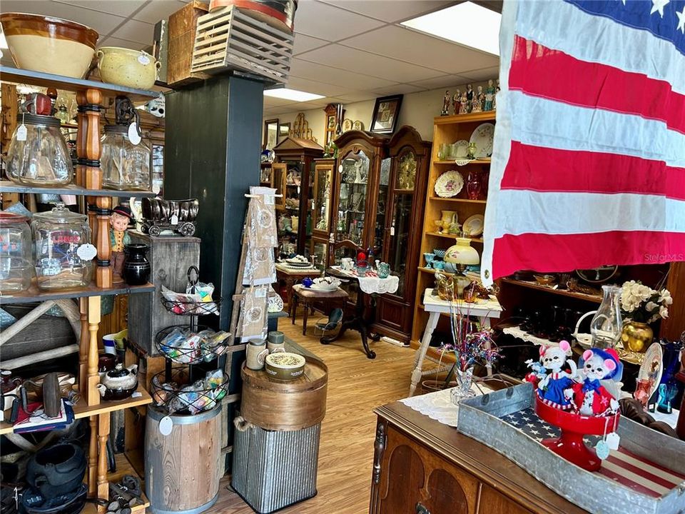 На продажу: $950,000 (0 спален, 0 ванн, 3600 Квадратных фут)