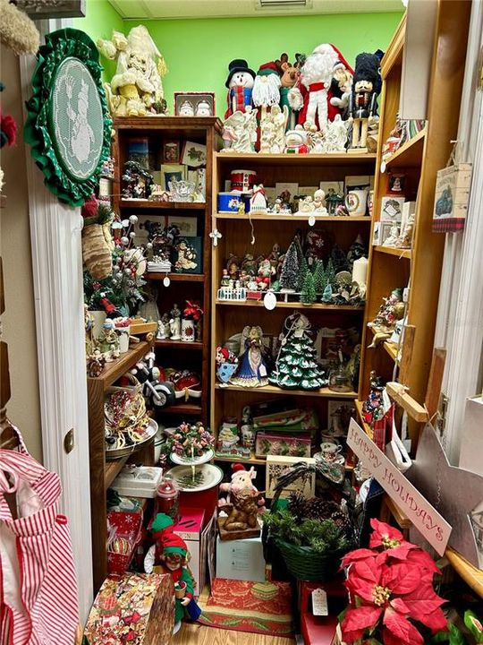 На продажу: $950,000 (0 спален, 0 ванн, 3600 Квадратных фут)