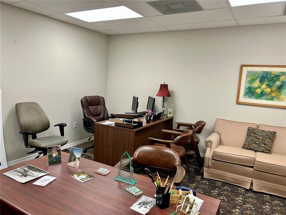 На продажу: $950,000 (0 спален, 0 ванн, 3600 Квадратных фут)