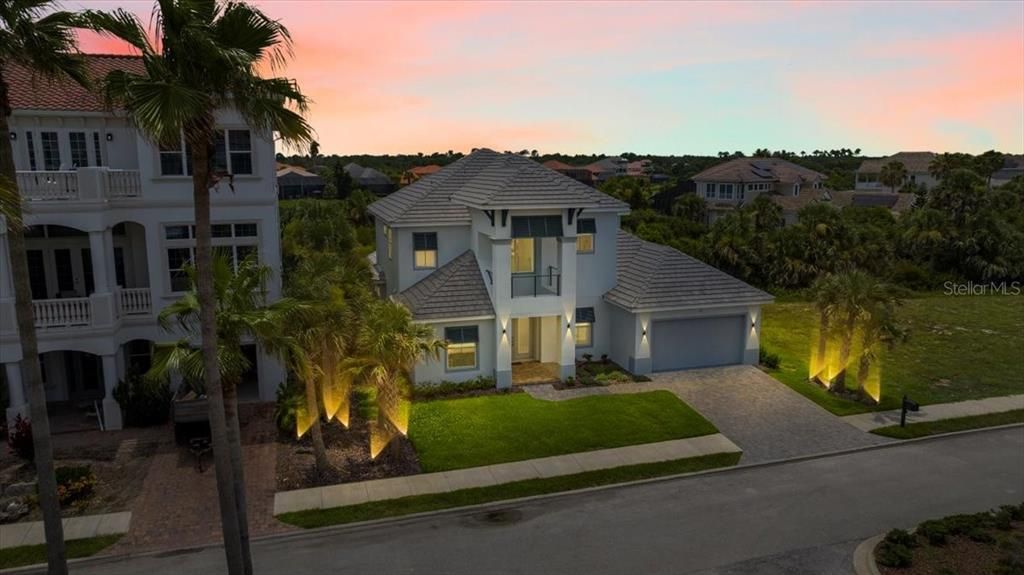 For Sale: $2,295,000 (5 beds, 4 baths, 3541 Square Feet)