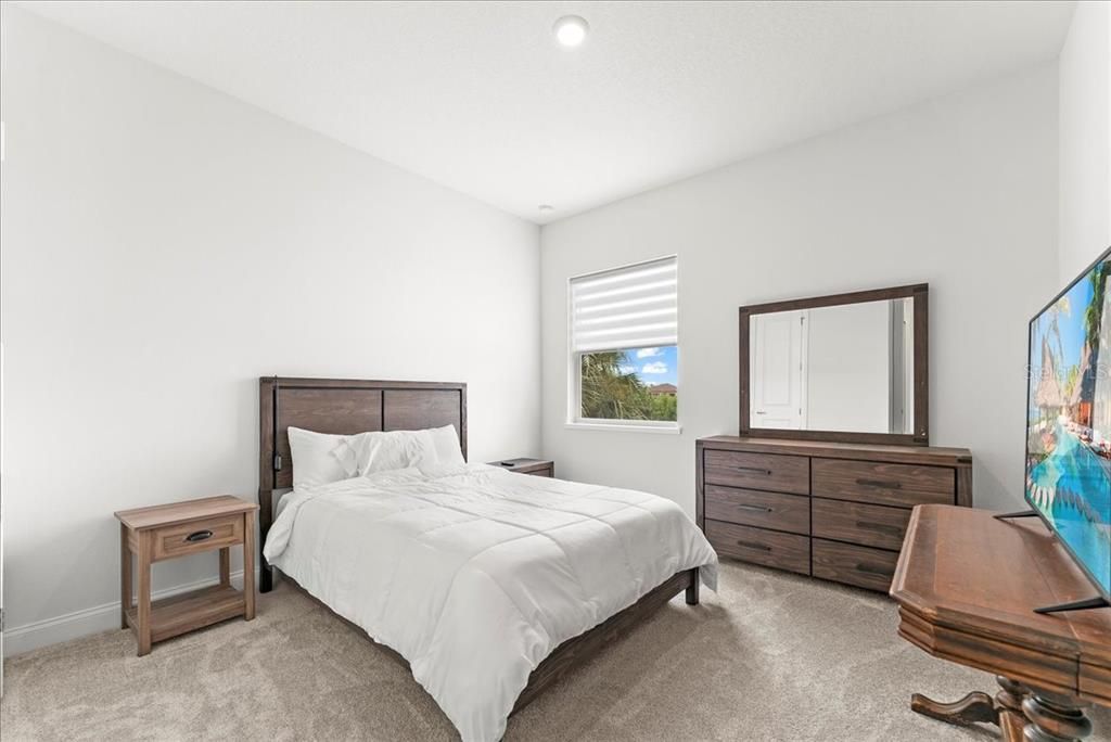 For Sale: $2,295,000 (5 beds, 4 baths, 3541 Square Feet)