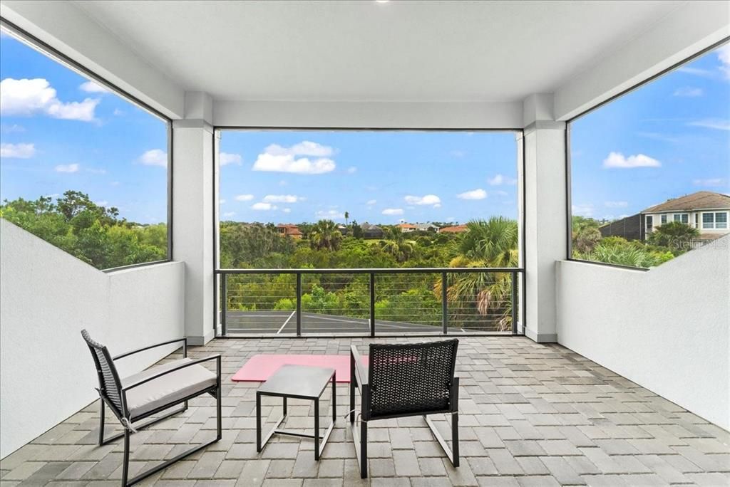 For Sale: $2,295,000 (5 beds, 4 baths, 3541 Square Feet)