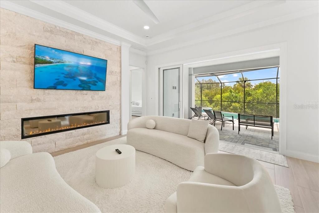 For Sale: $2,295,000 (5 beds, 4 baths, 3541 Square Feet)