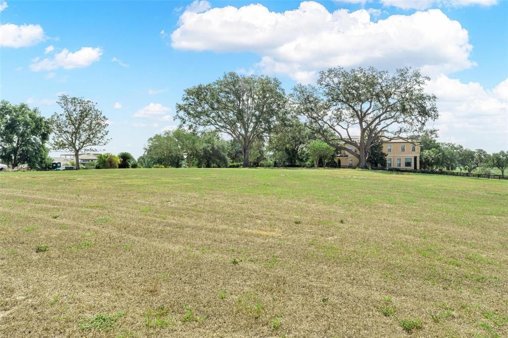 For Sale: $765,900 (1.52 acres)
