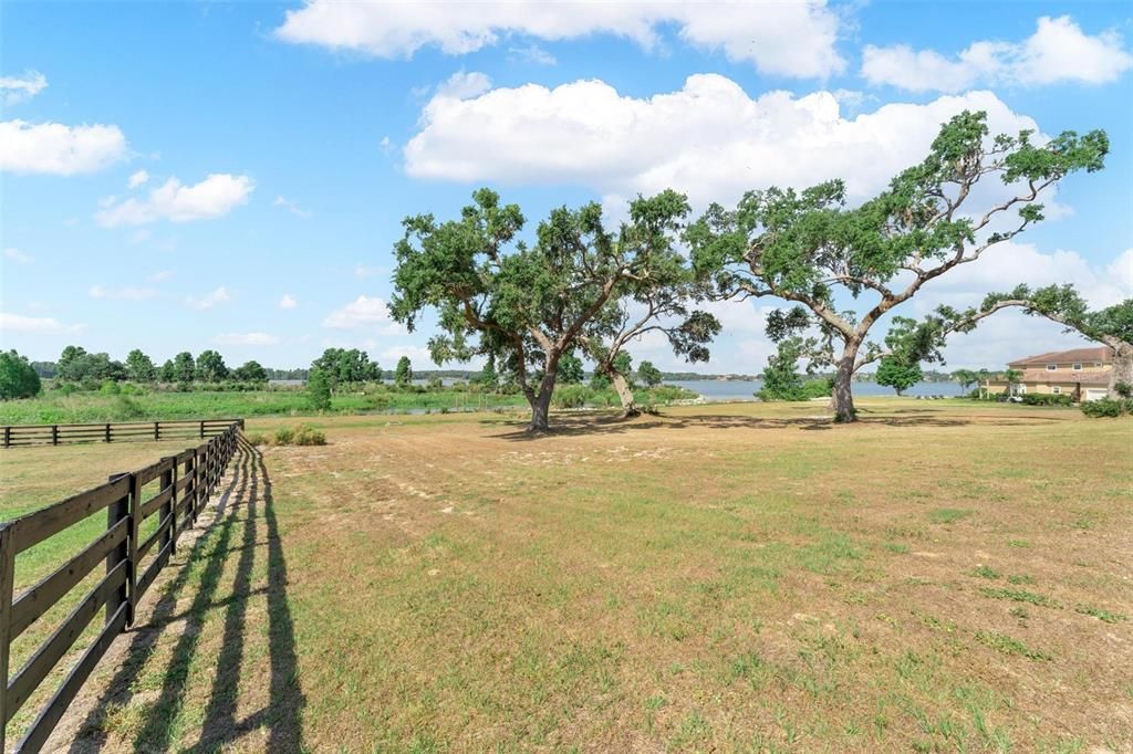 For Sale: $765,900 (1.52 acres)