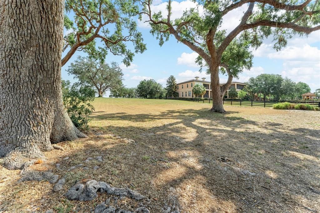 For Sale: $765,900 (1.52 acres)