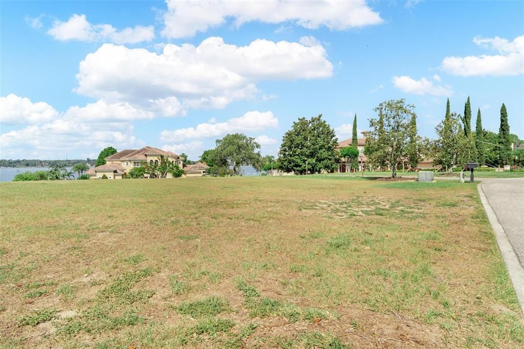 For Sale: $765,900 (1.52 acres)