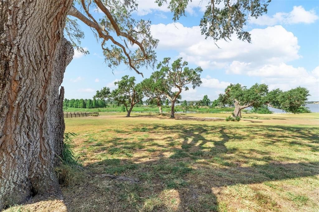 For Sale: $765,900 (1.52 acres)