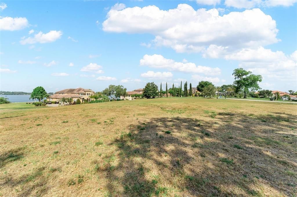 For Sale: $765,900 (1.52 acres)