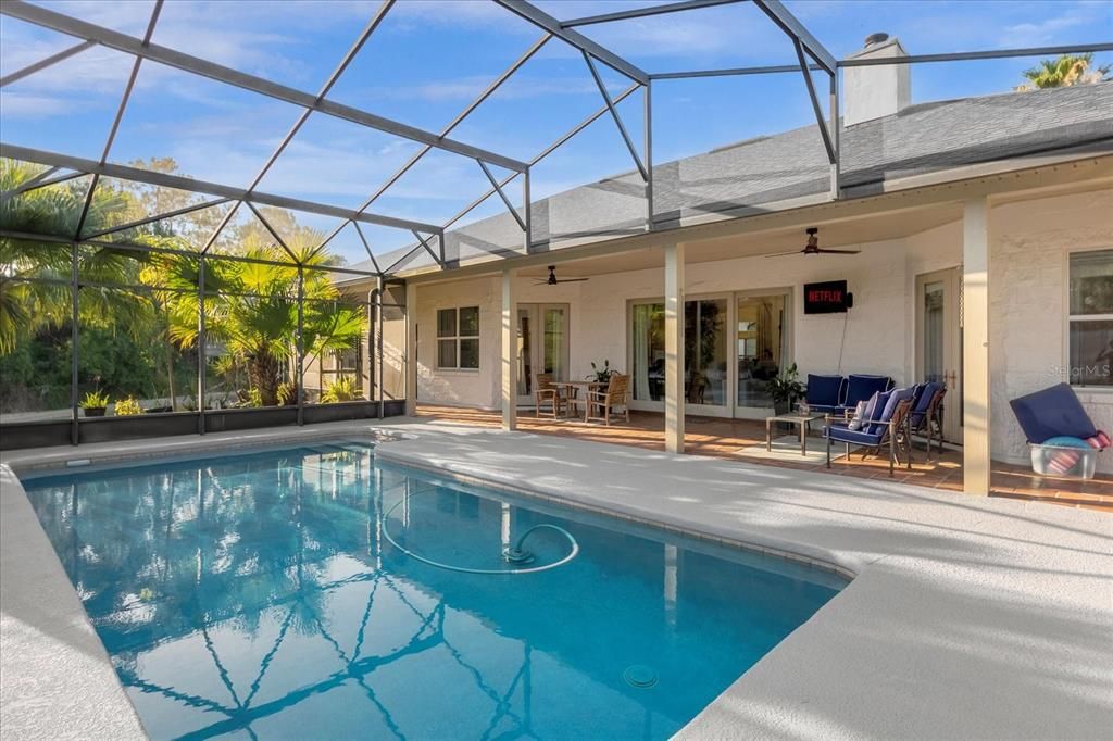 待售: $935,000 (4 贝兹, 2 浴室, 2218 平方英尺)