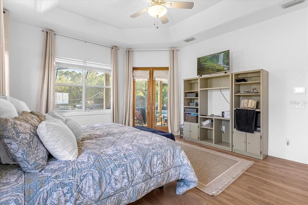 待售: $935,000 (4 贝兹, 2 浴室, 2218 平方英尺)