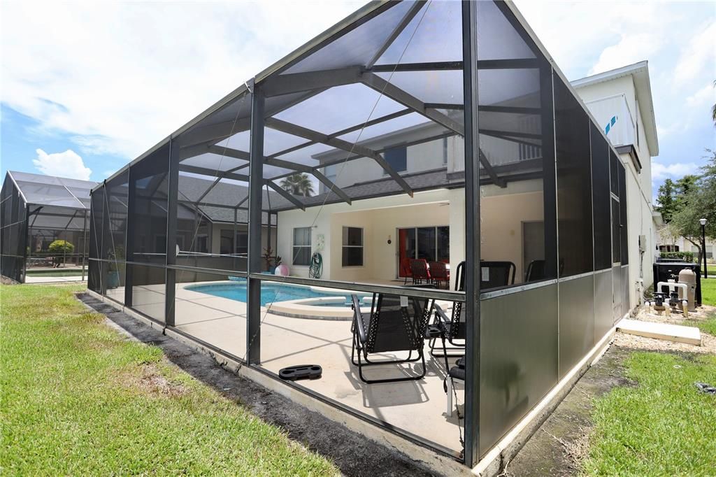 For Sale: $484,900 (5 beds, 3 baths, 2572 Square Feet)