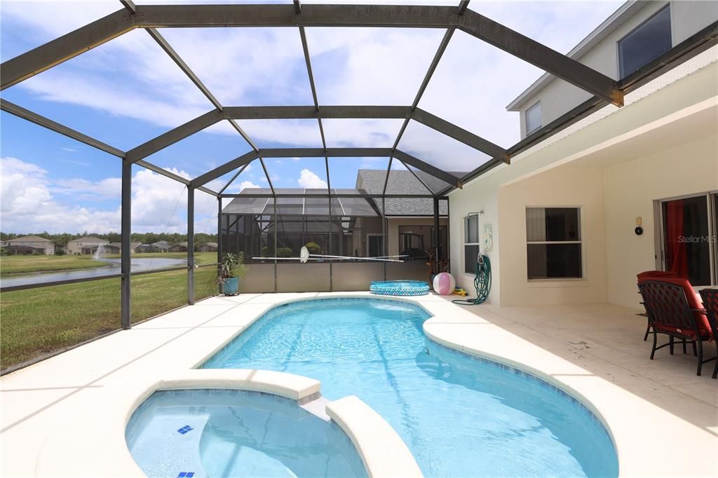 For Sale: $484,900 (5 beds, 3 baths, 2572 Square Feet)