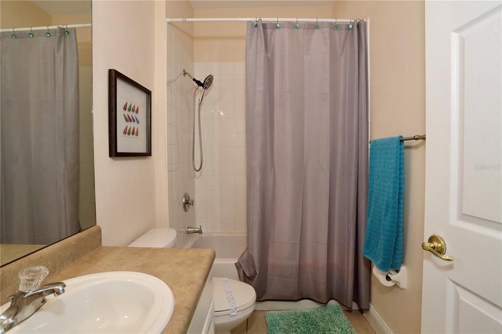 For Sale: $484,900 (5 beds, 3 baths, 2572 Square Feet)