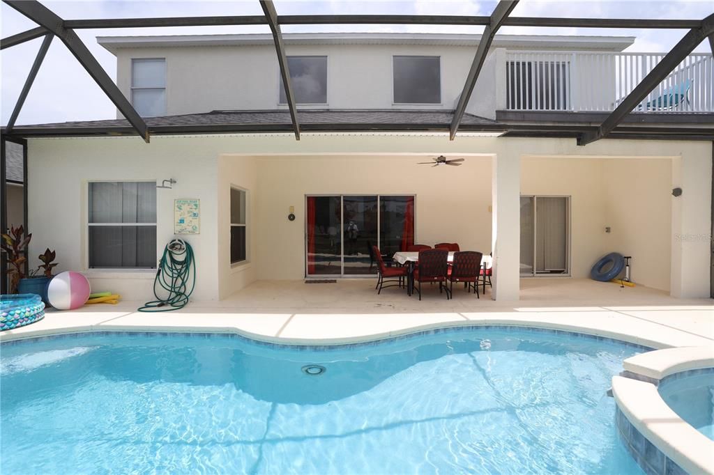 For Sale: $484,900 (5 beds, 3 baths, 2572 Square Feet)