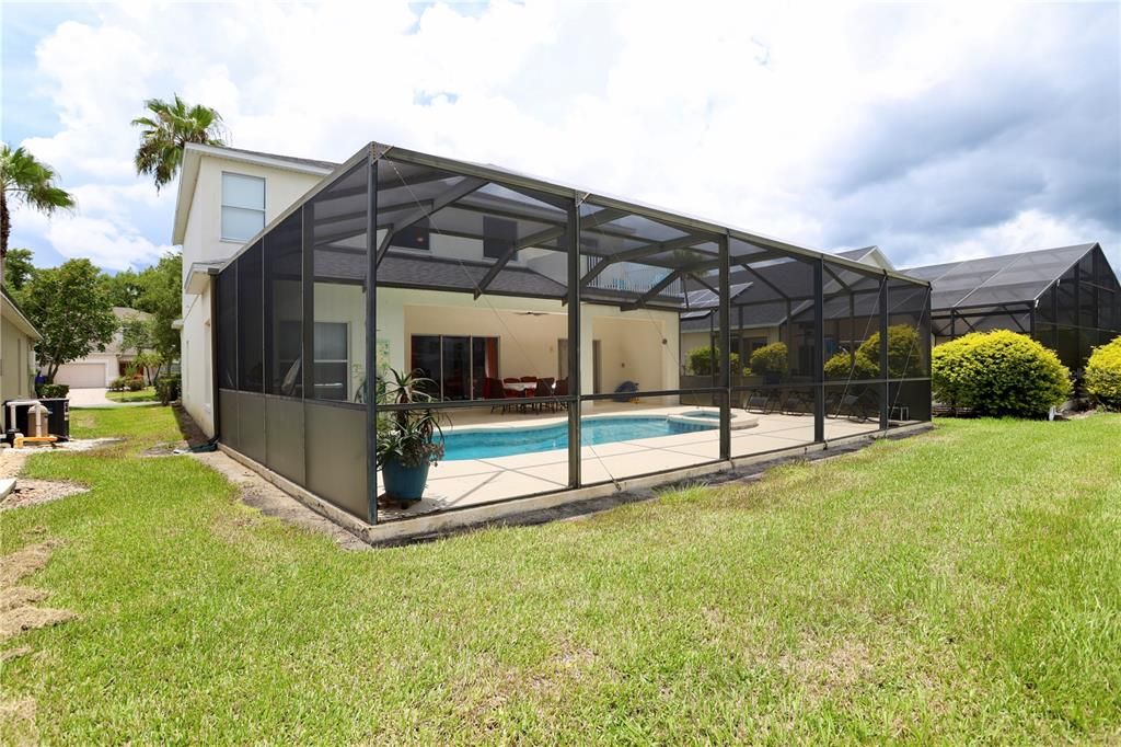 For Sale: $484,900 (5 beds, 3 baths, 2572 Square Feet)