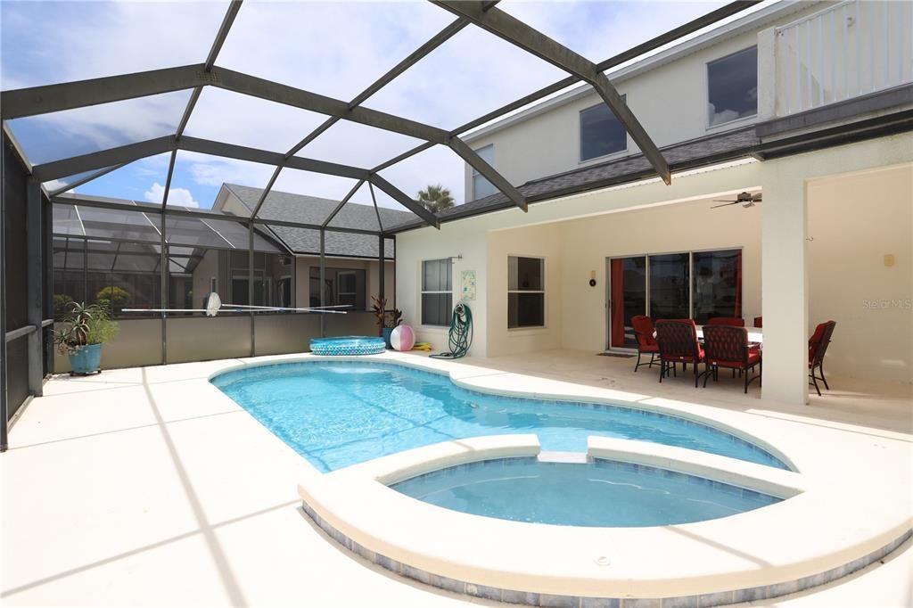 For Sale: $484,900 (5 beds, 3 baths, 2572 Square Feet)