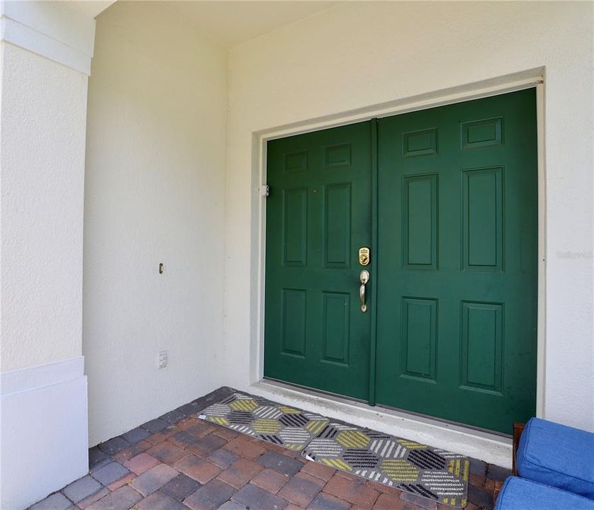 For Sale: $484,900 (5 beds, 3 baths, 2572 Square Feet)