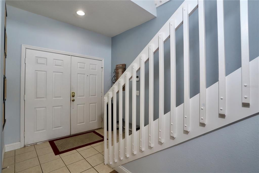 For Sale: $484,900 (5 beds, 3 baths, 2572 Square Feet)