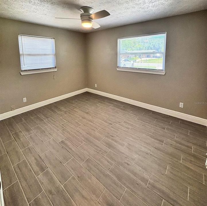 待售: $283,000 (3 贝兹, 2 浴室, 1248 平方英尺)