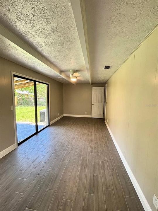 待售: $283,000 (3 贝兹, 2 浴室, 1248 平方英尺)