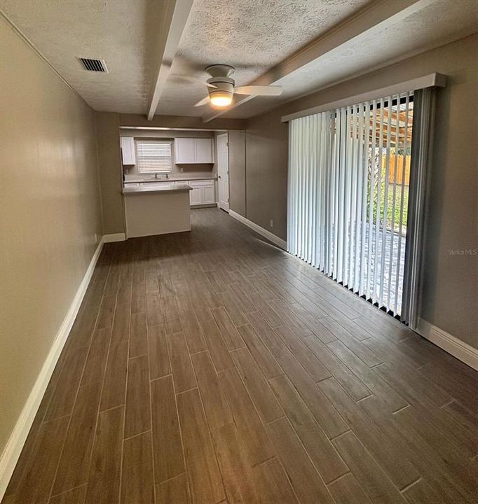 待售: $283,000 (3 贝兹, 2 浴室, 1248 平方英尺)