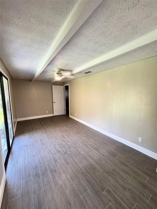 待售: $283,000 (3 贝兹, 2 浴室, 1248 平方英尺)