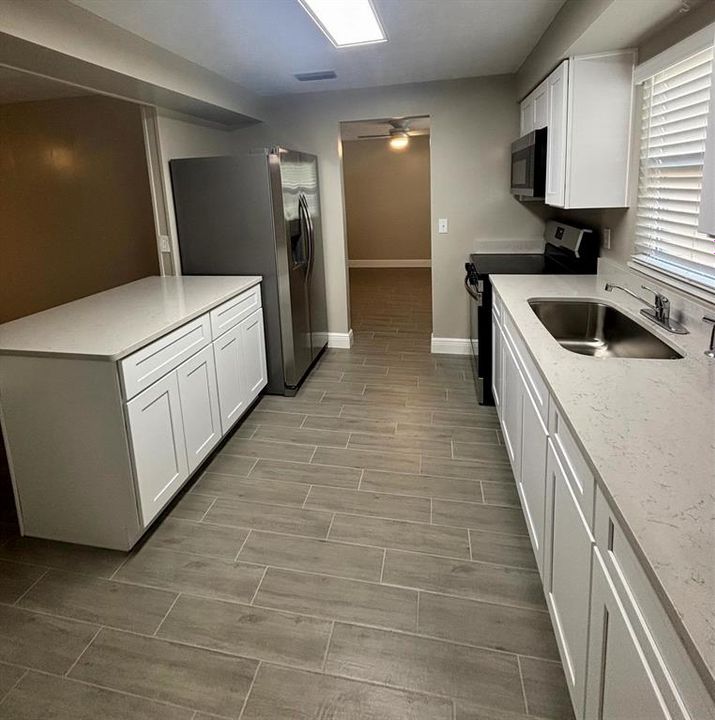 待售: $283,000 (3 贝兹, 2 浴室, 1248 平方英尺)