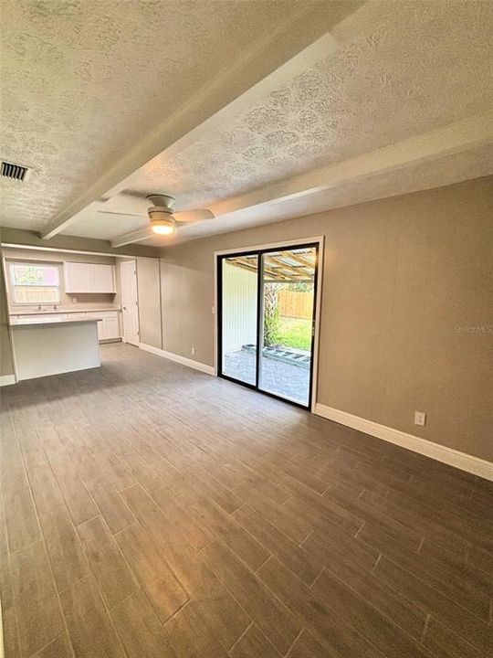 待售: $283,000 (3 贝兹, 2 浴室, 1248 平方英尺)