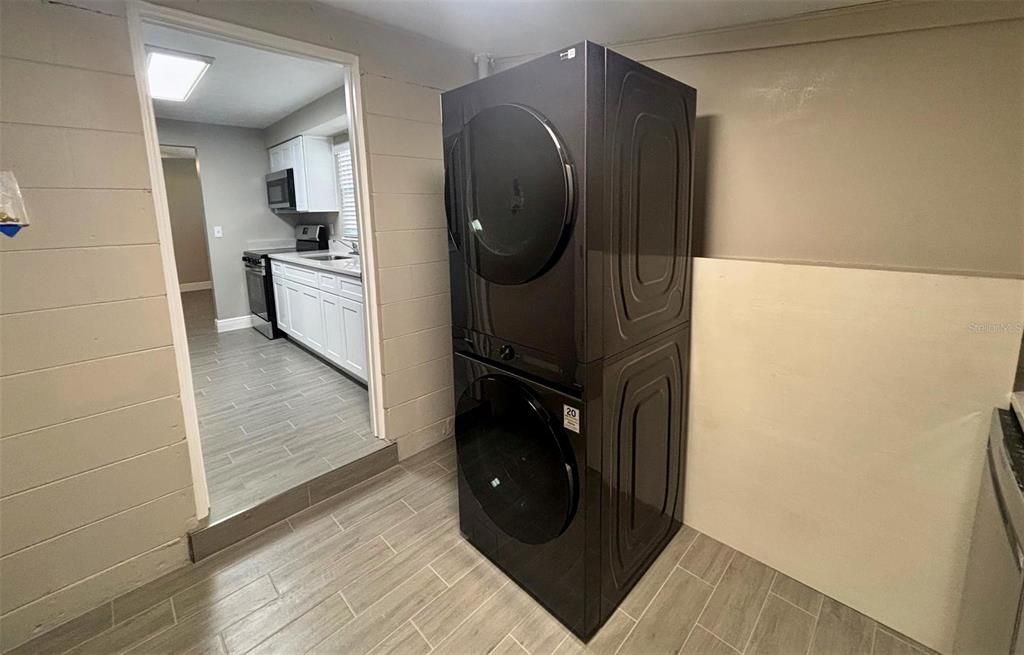 待售: $283,000 (3 贝兹, 2 浴室, 1248 平方英尺)