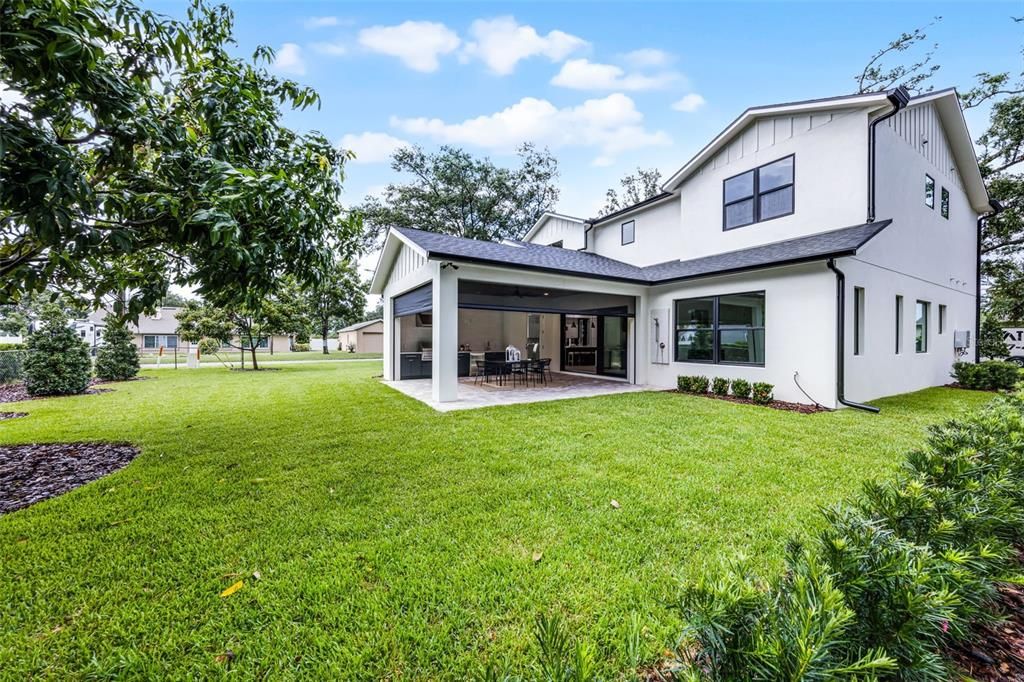 Active With Contract: $1,650,000 (4 beds, 4 baths, 3438 Square Feet)