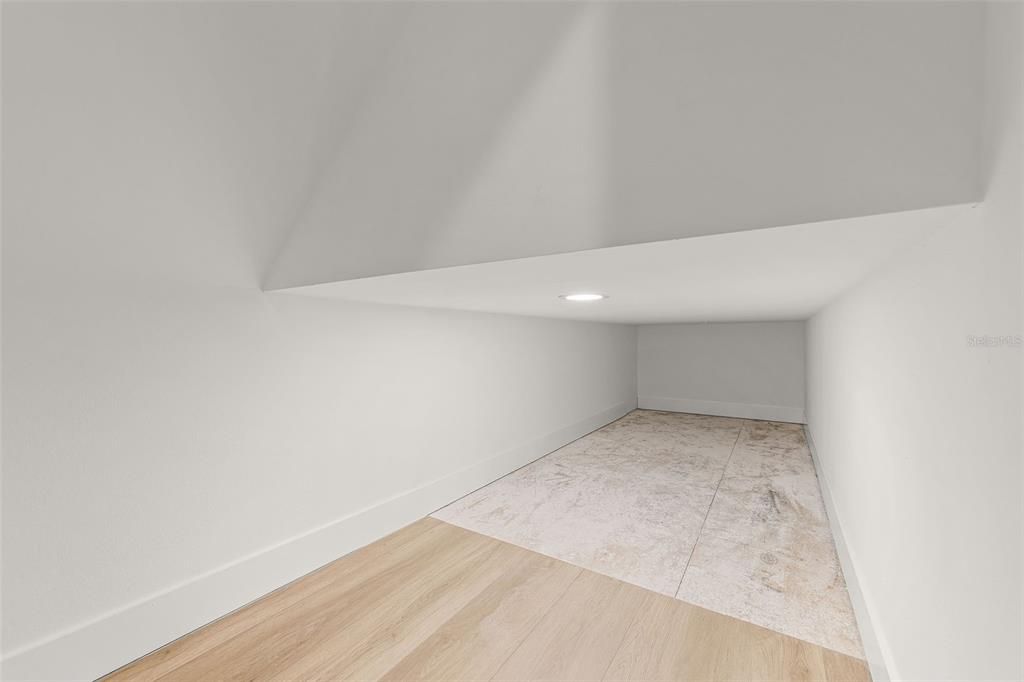 Active With Contract: $1,650,000 (4 beds, 4 baths, 3438 Square Feet)