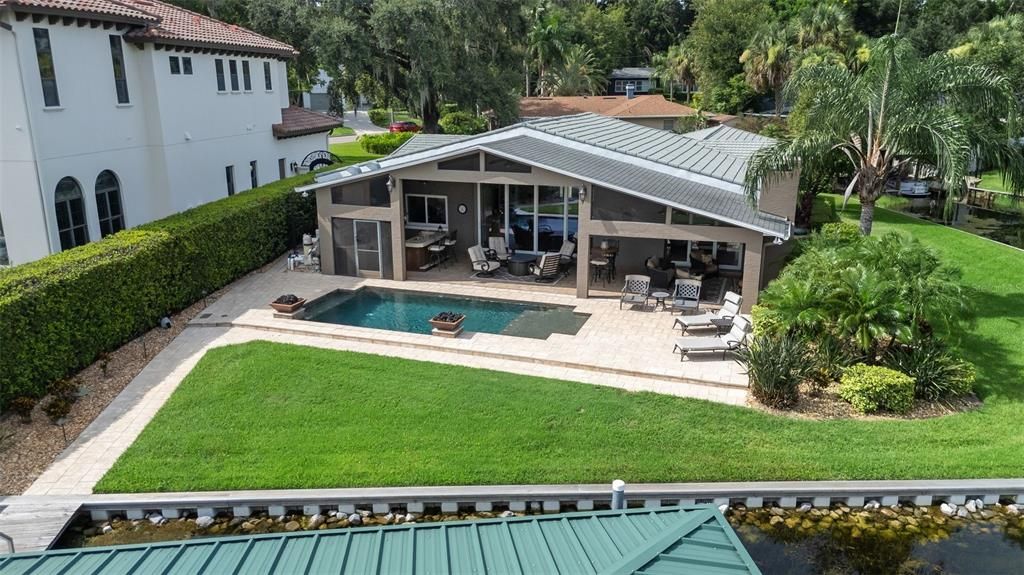 Activo con contrato: $1,890,000 (4 camas, 3 baños, 2384 Pies cuadrados)