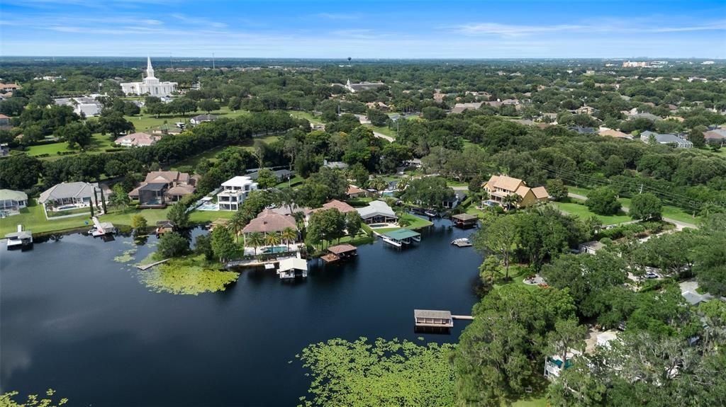 Activo con contrato: $1,890,000 (4 camas, 3 baños, 2384 Pies cuadrados)