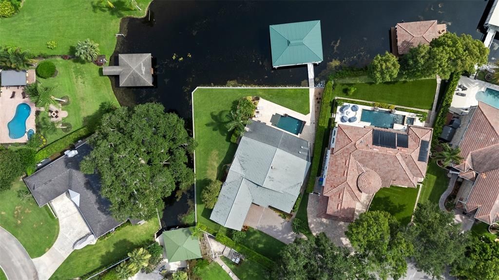 Activo con contrato: $1,890,000 (4 camas, 3 baños, 2384 Pies cuadrados)