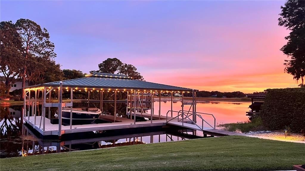 Activo con contrato: $1,890,000 (4 camas, 3 baños, 2384 Pies cuadrados)