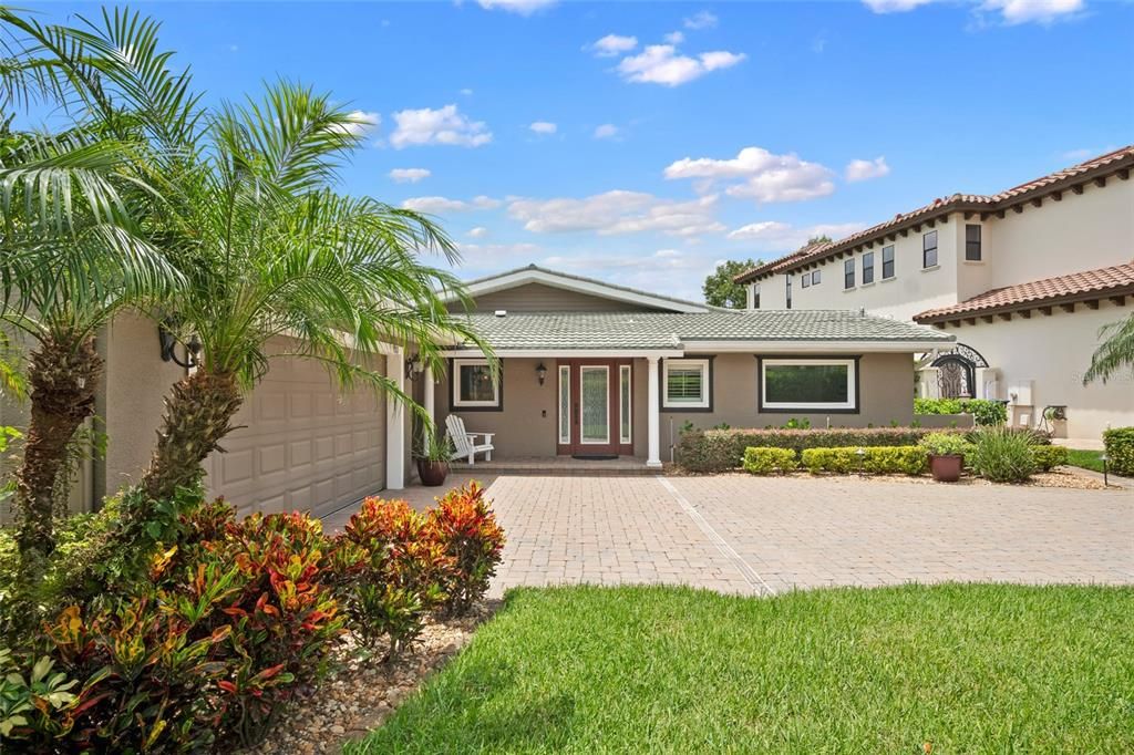 Activo con contrato: $1,890,000 (4 camas, 3 baños, 2384 Pies cuadrados)