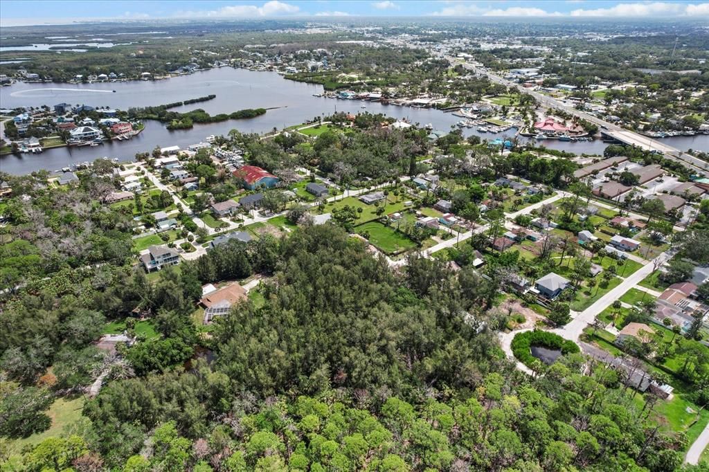 En Venta: $429,900 (5 camas, 0 baños, 1928 Pies cuadrados)