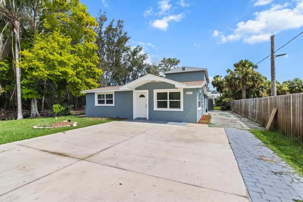 En Venta: $429,900 (5 camas, 0 baños, 1928 Pies cuadrados)